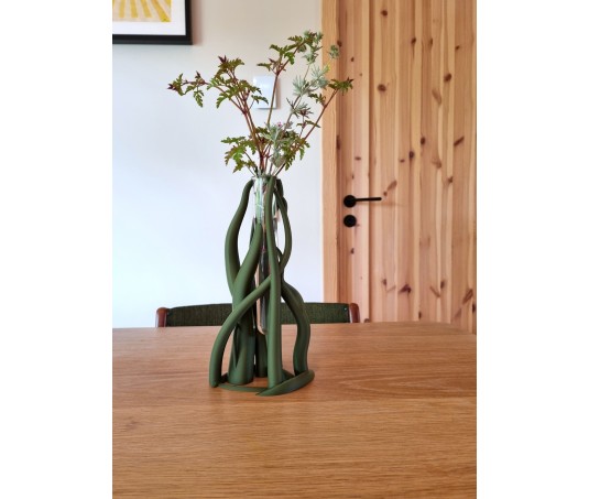 "Entangle Tube" Vase